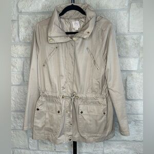 Dress Barn Utility Jacket Size Large Drawstring waist Hood folds into Collar.